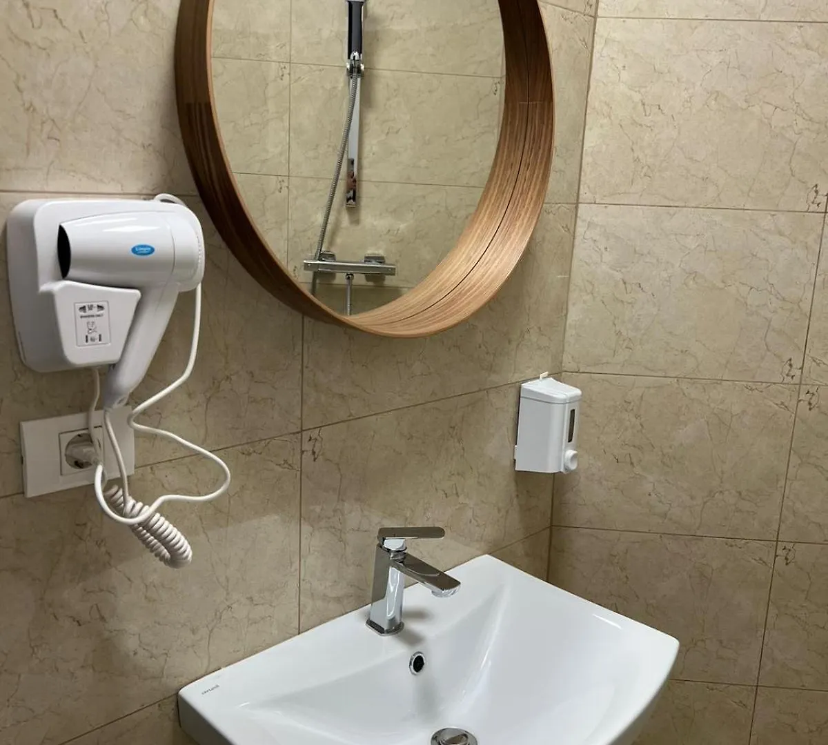 Hostel La Vila Maria Boekarest